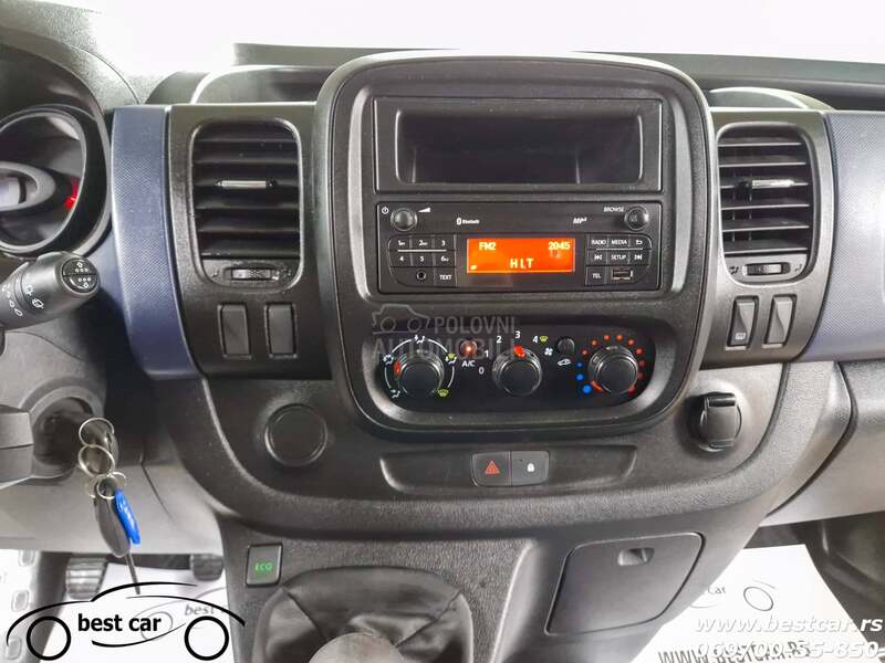 Renault Trafic VIVARO 2 KLIZNIH VRATA