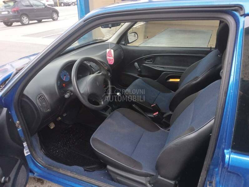 Citroen Saxo 