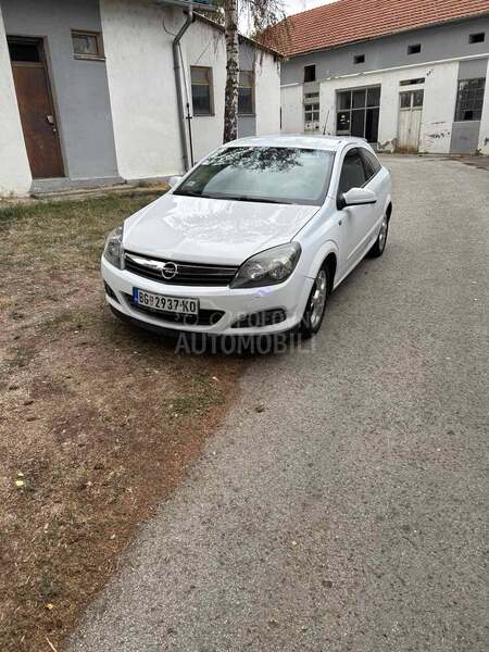 Opel Astra H GTC