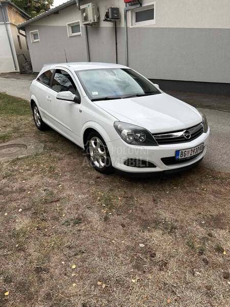 Opel Astra H GTC