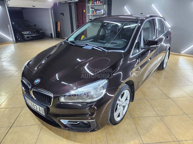 BMW 214 Active Tourer