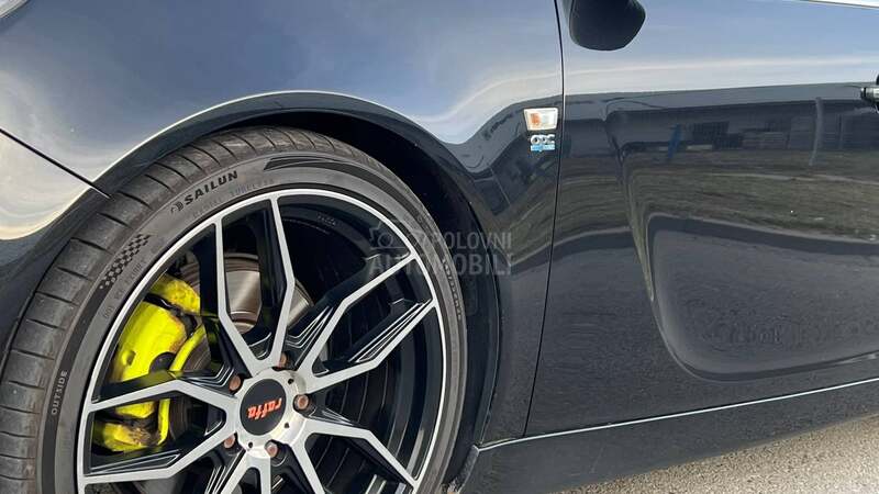Opel Insignia 2.0BITURBO SPORT 4WD