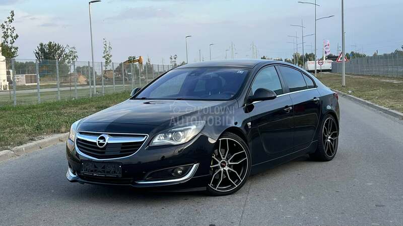 Opel Insignia 2.0BITURBO SPORT 4WD