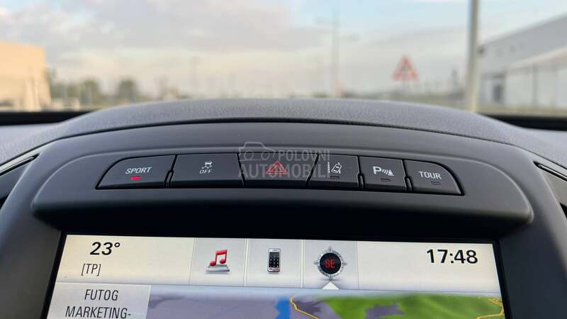 Opel Insignia 2.0BITURBO SPORT 4WD