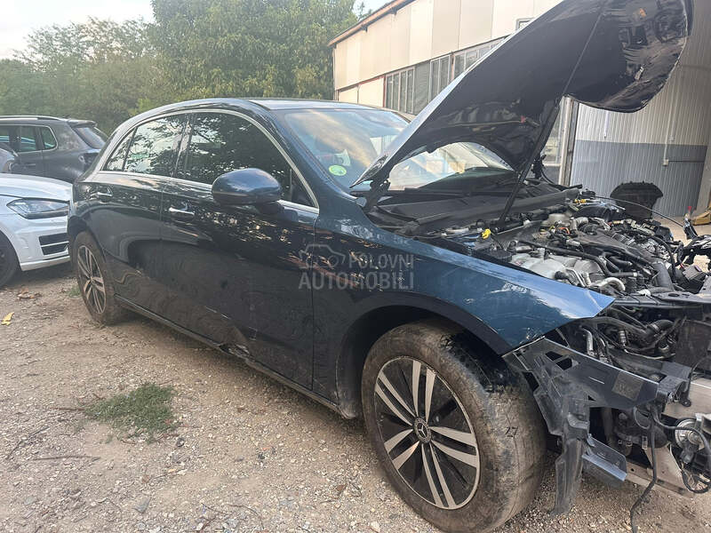 Mercedes Benz A 180 