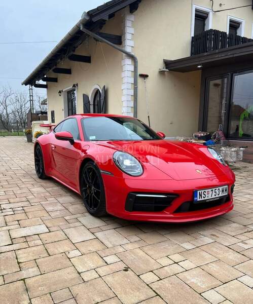 Porsche 911 4S