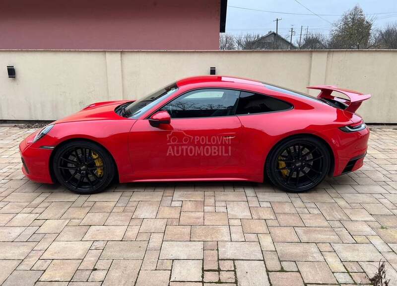 Porsche 911 4S