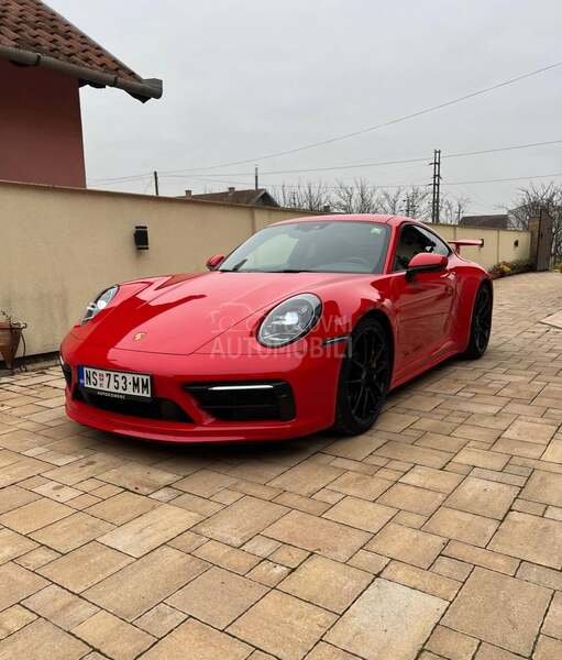 Porsche 911 4S