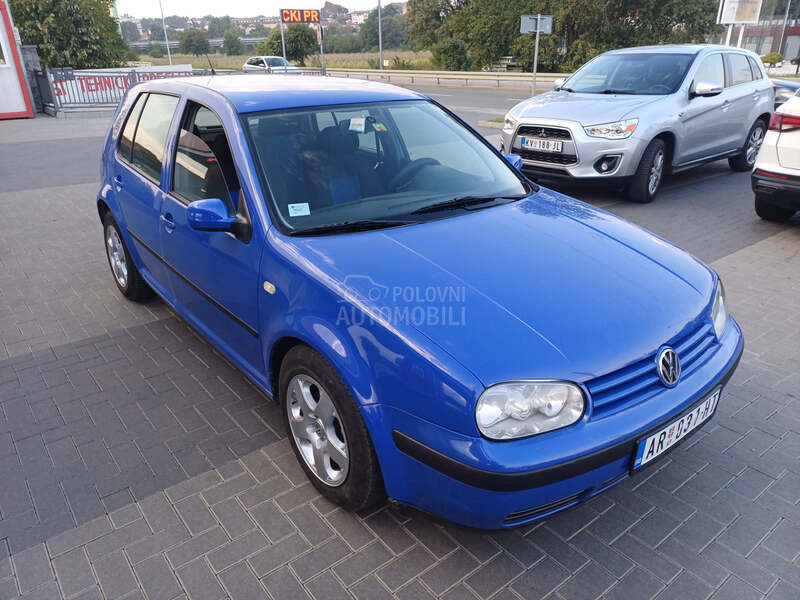 Volkswagen Golf 4 1.4.  N.O.V