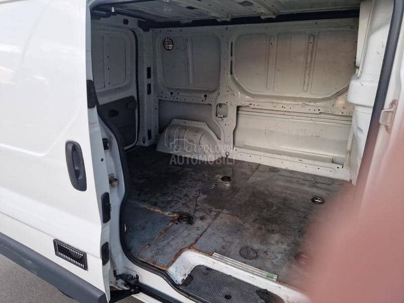 Renault Trafic 2.0 dci 66kw