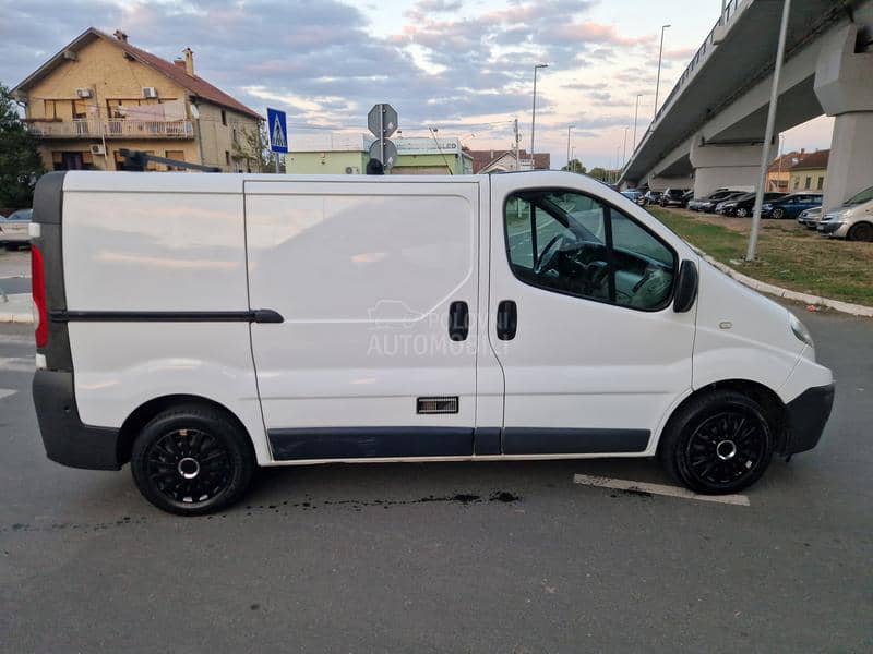 Renault Trafic 2.0 dci 66kw