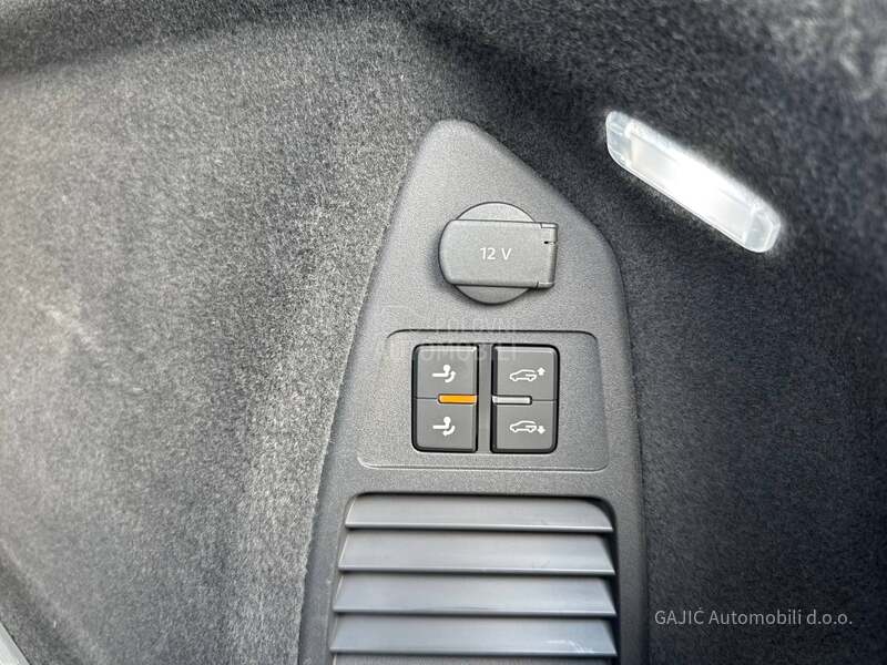 Volkswagen Touareg 3.0TDI R LINE