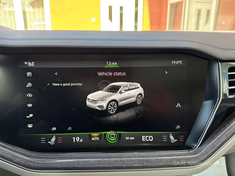 Volkswagen Touareg 3.0TDI R LINE
