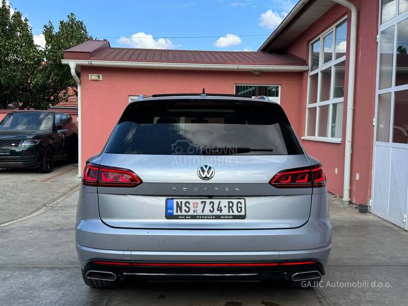 Volkswagen Touareg 3.0TDI R LINE