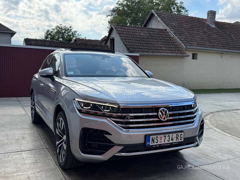 Volkswagen Touareg 3.0TDI R LINE
