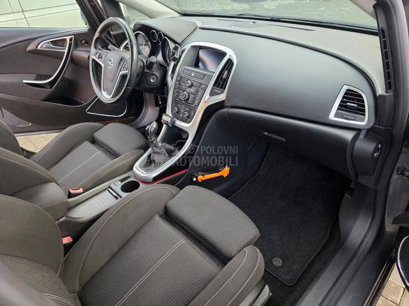 Opel Astra J 1.4
