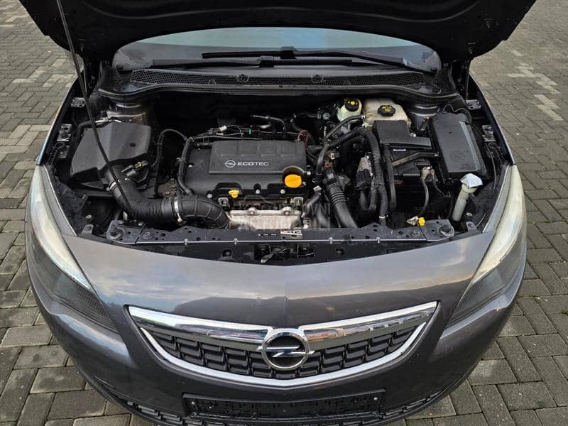 Opel Astra J 1.4