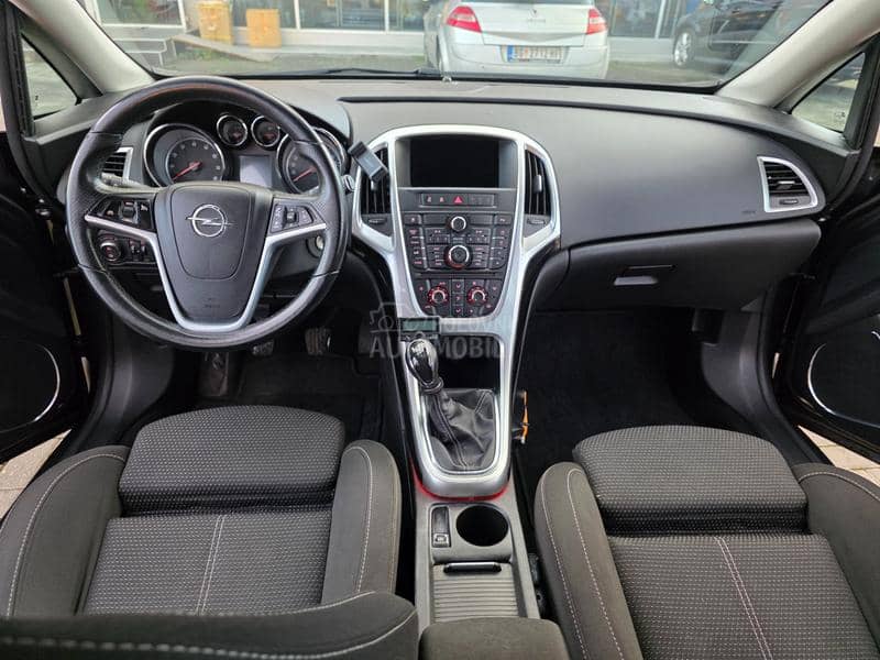 Opel Astra J 1.4