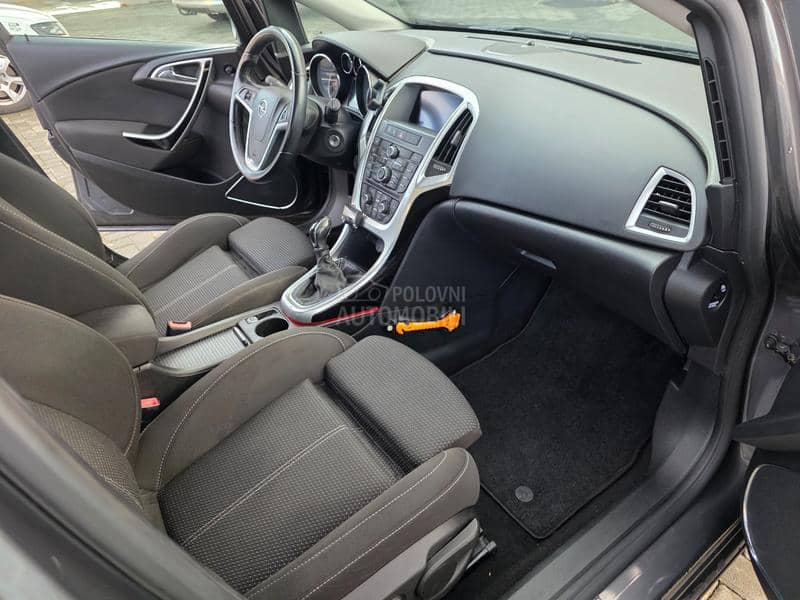 Opel Astra J 1.4
