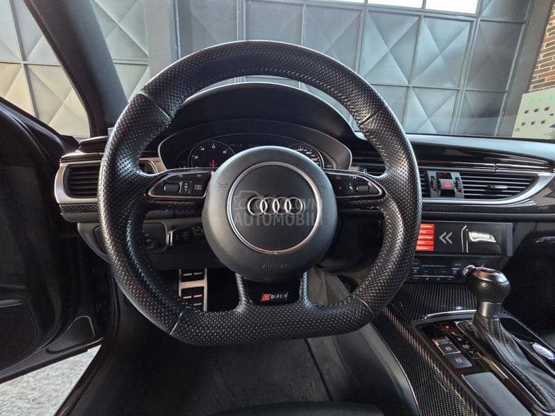 Audi RS6 pročitati text