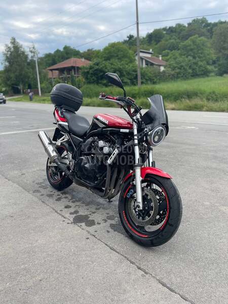 Yamaha fazer vredi pogledati