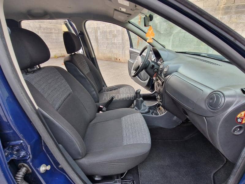 Dacia Duster 1.6 77 k.w. 0ČUVANA