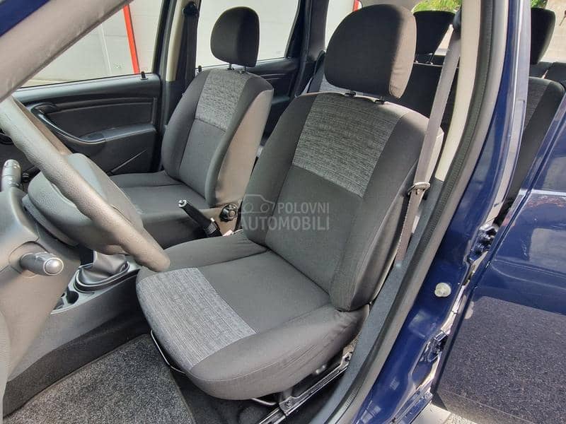 Dacia Duster 1.6 77 k.w. 0ČUVANA