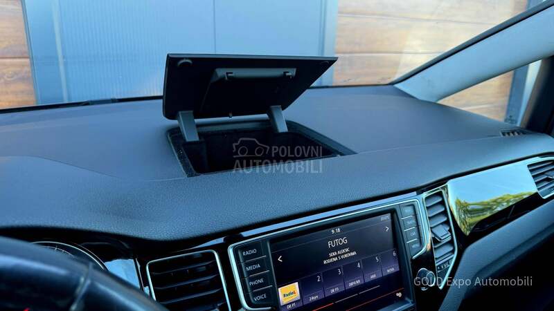 Volkswagen Golf Sportsvan 2.0TDi DSG ALCANTARA