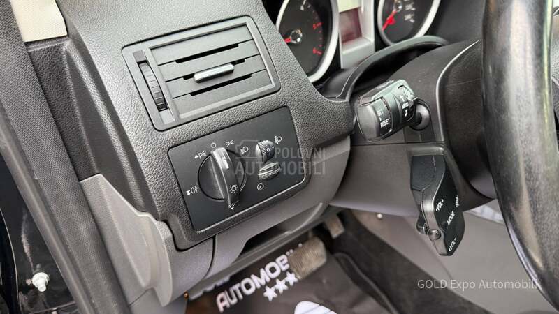 Ford Kuga 2.0TDCi AUT TITANIUM