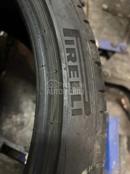 Pirelli 255/35 R21 Letnja