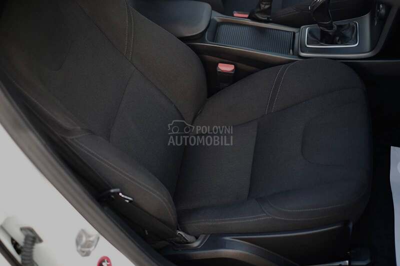 Volvo V40 1.6D D2 OCEAN RACE
