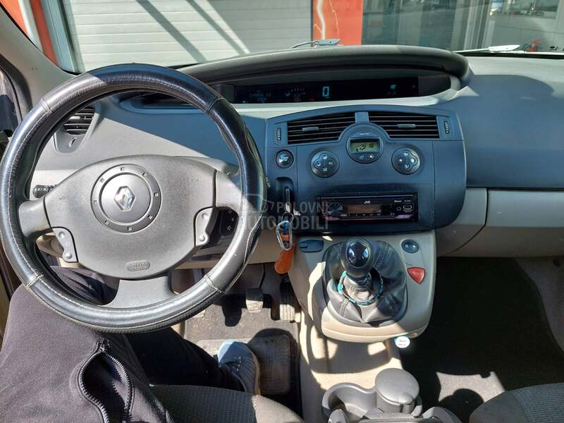 Renault Scenic 1.9 DCI