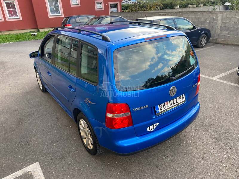 Volkswagen Touran 1.6 Fsi