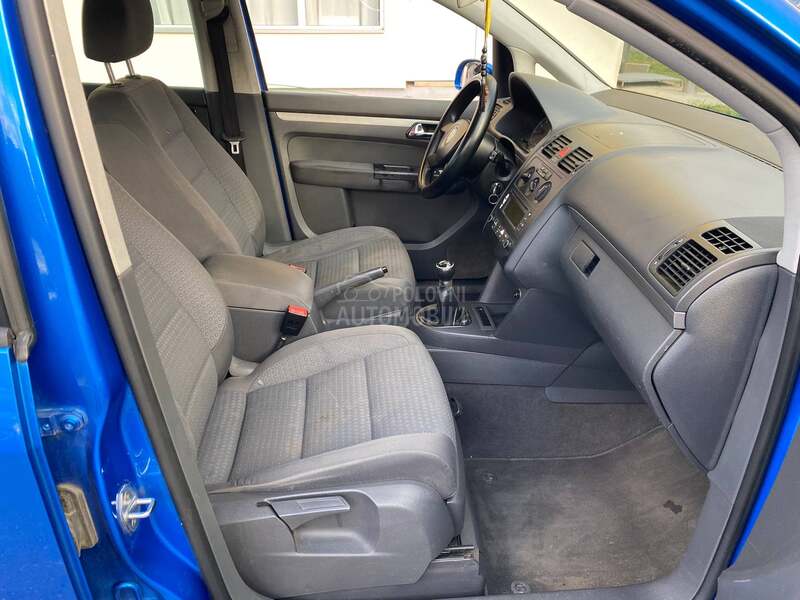 Volkswagen Touran 1.6 Fsi