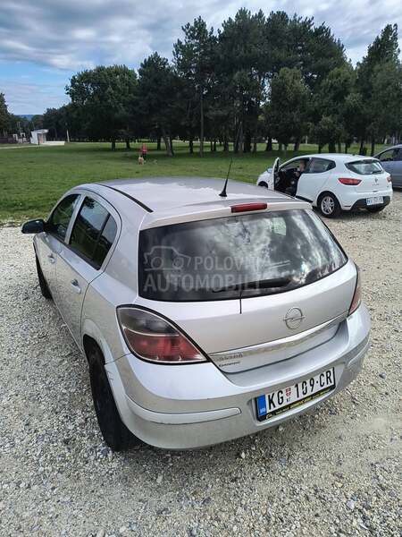 Opel Astra H 1.6
