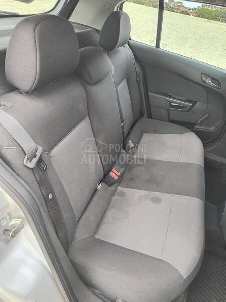 Opel Astra H 1.6