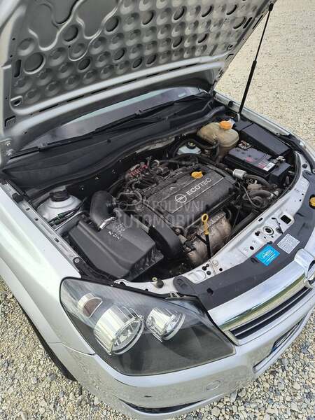 Opel Astra H 1.6