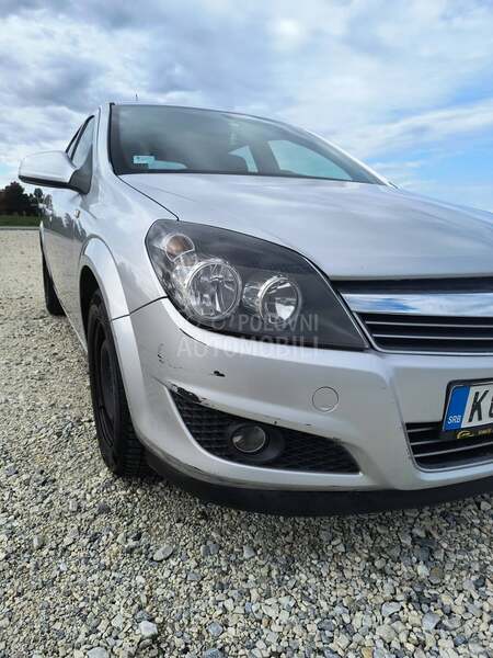 Opel Astra H 1.6