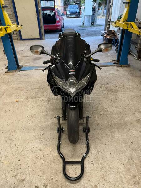 Suzuki Gsx R K9 750