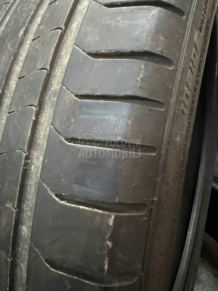 Pirelli 255/40 R21 Letnja