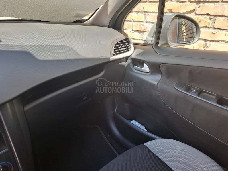 Peugeot 207 1.6 HDi