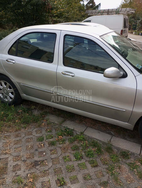 Lancia Lybra 