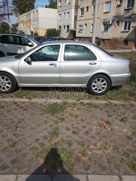 Lancia Lybra 