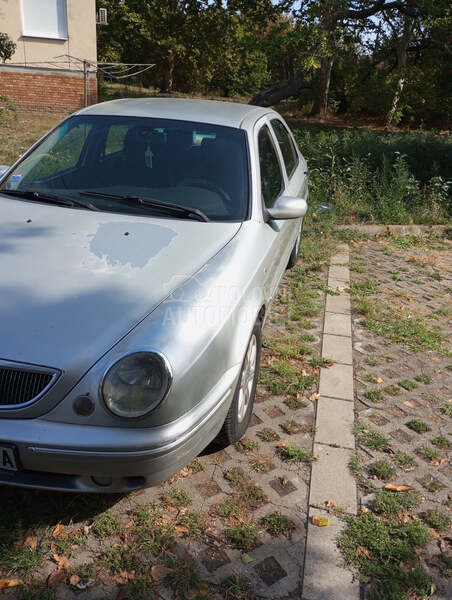 Lancia Lybra 