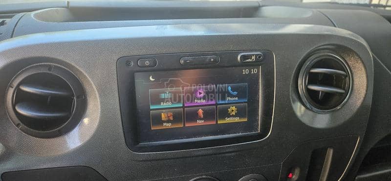 Renault Master rampa