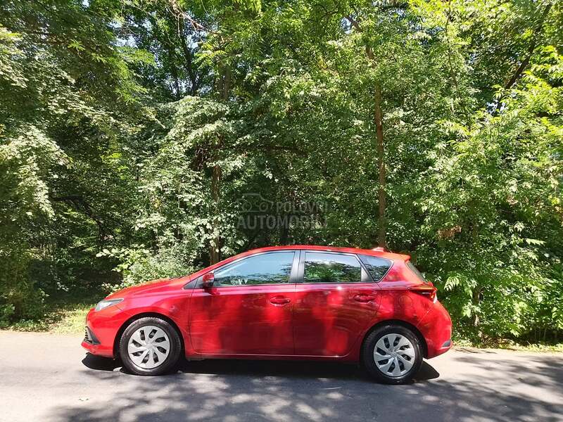 Toyota Auris 1.33 VVT