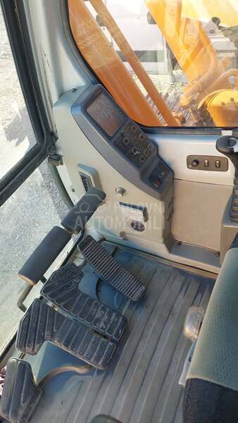 Hyundai 320LC