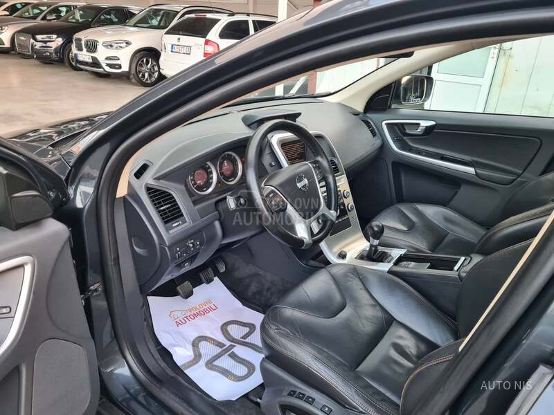 Volvo XC60 2.0 D LUX EDITION