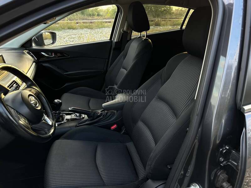 Mazda 3 2.2 D Skyactiv