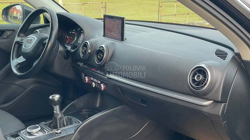 Audi A3 1.6TDI/XEN/NAV